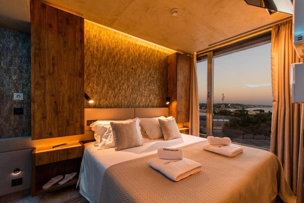 The Minipenthouse Terrace & Spa Paco de Arcos Exterior photo